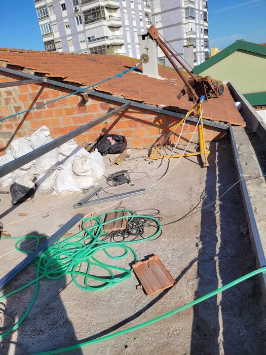 Telhados/ Serralheria