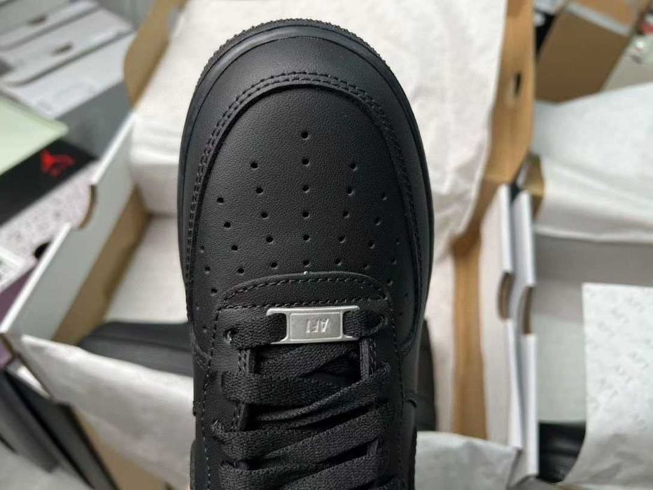 Nike Air Force 1 R.40