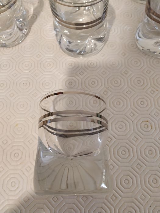 Serviço de copos com jarra