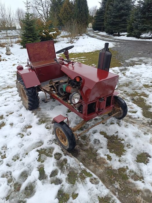Traktorek ciągnik.sam