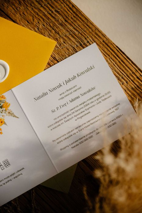 zaproszenia ślubne ze słonecznikami i złotem