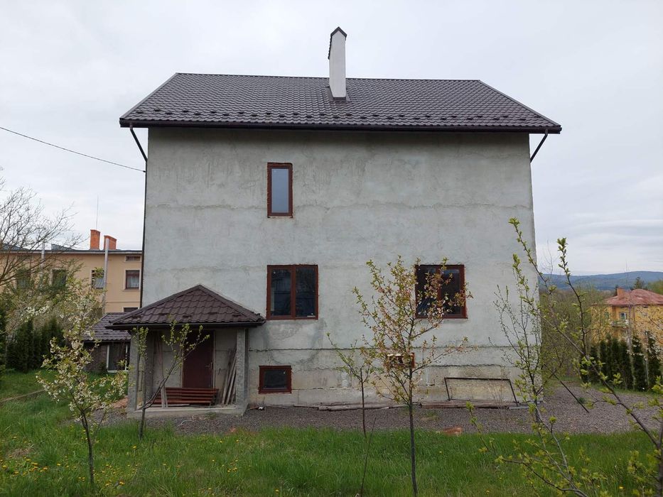 Продаж 5-кім. будинку 270 м.кв.
