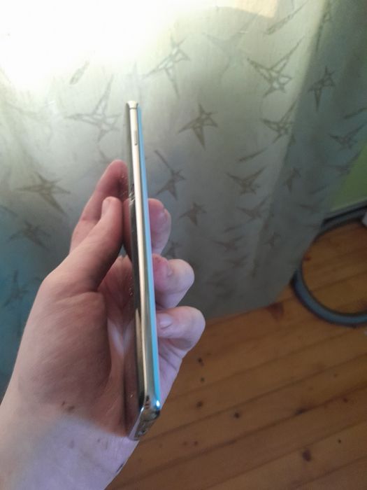 Телефон Samsung s10+ розбитий екран