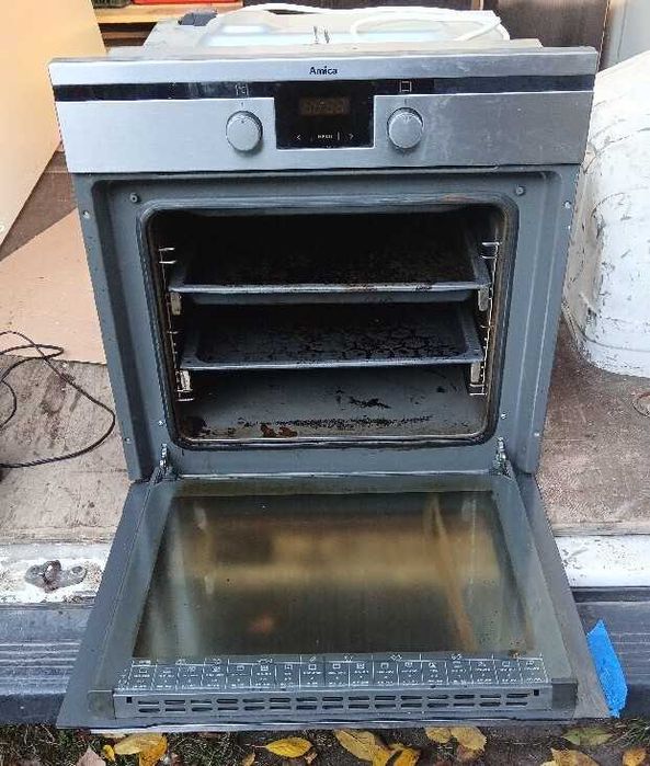 Piekarnik elektryczny do zabudowy AMICA EBI8562