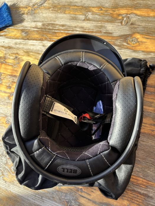 Capacete bell novo