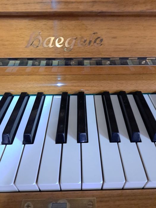 Pianino Haegele mechanizm Renner