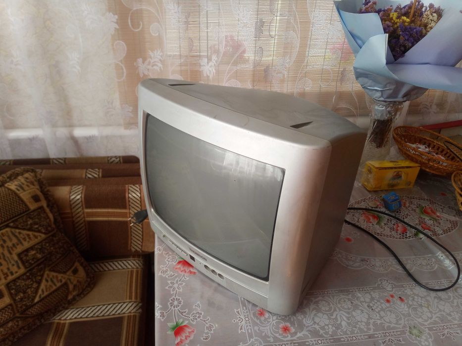 Телевізор невеликий економний Томсон Томпсон Thomson 14 mg134x