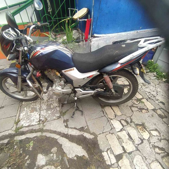 Продам мотоцикл мустанг 150.