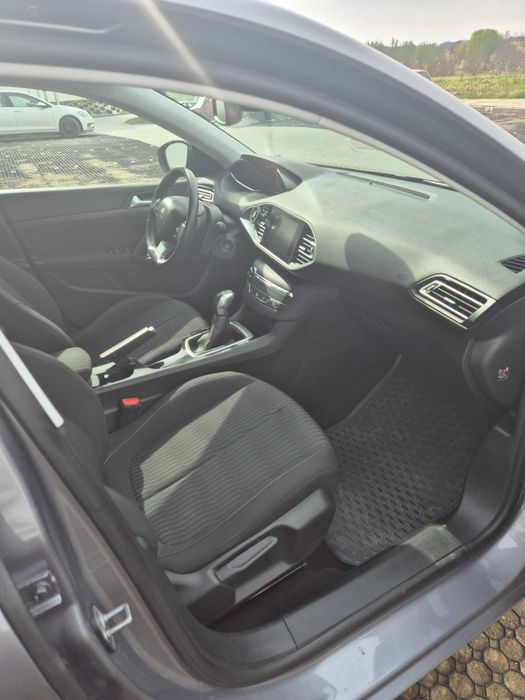 PEUGEOT 308 1.2 PureTech