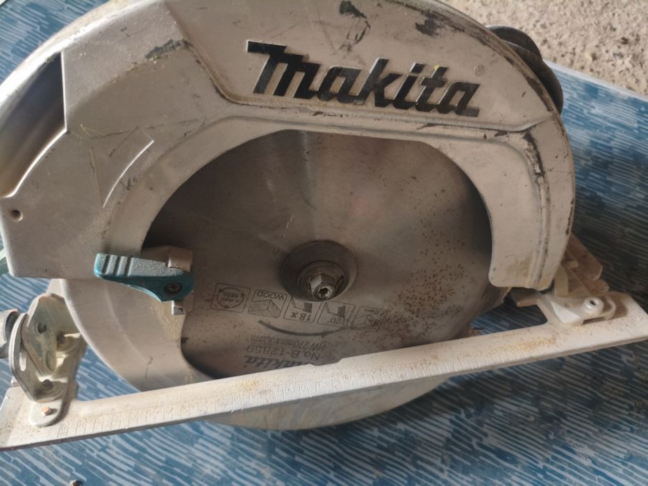 Makita hs0600 piła ciesielska pilarka 270mm