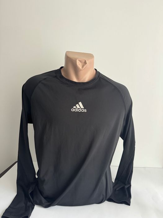 Лонгслів чорний Adidas. Розмір L.
