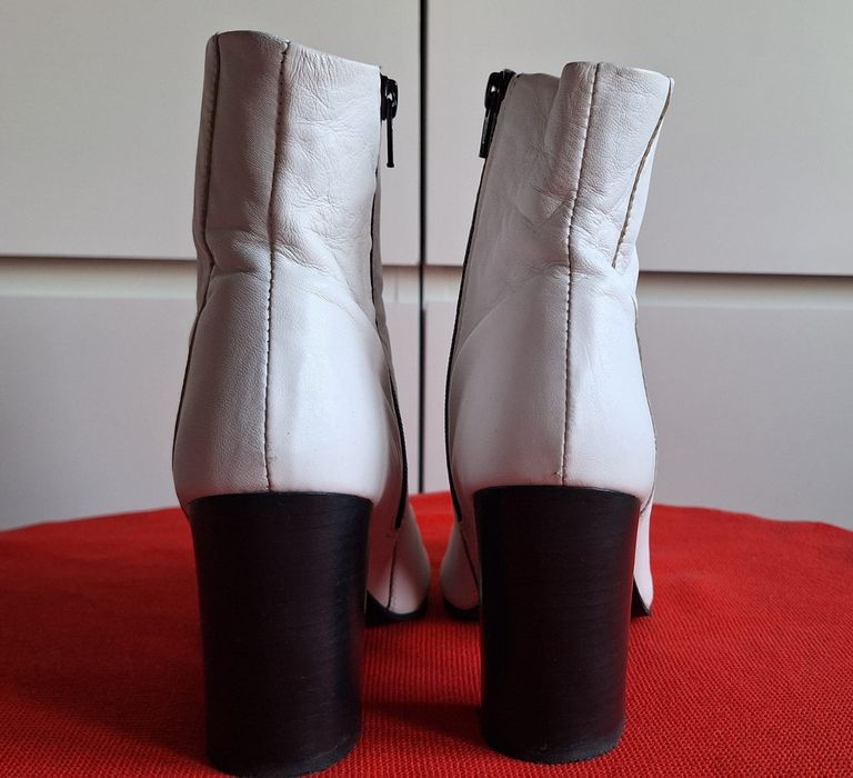 Botki skórzane firmy asos