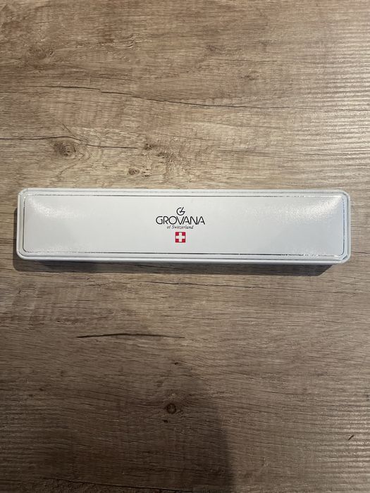 Zegarek firmy Grovana