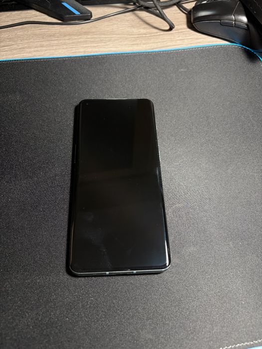 Продам телефон OnePlus 10 Pro 12/256