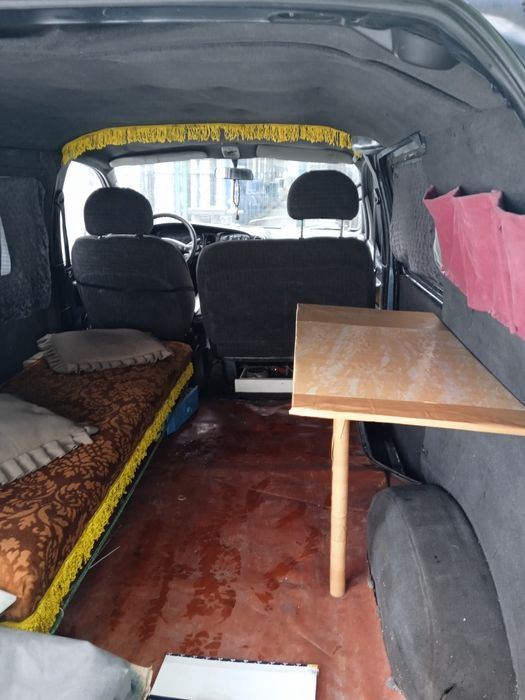 Хундай Н200 1999 рiк  Hyundai H200 2.5 TD