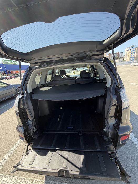 Mitsubishi outlander XL