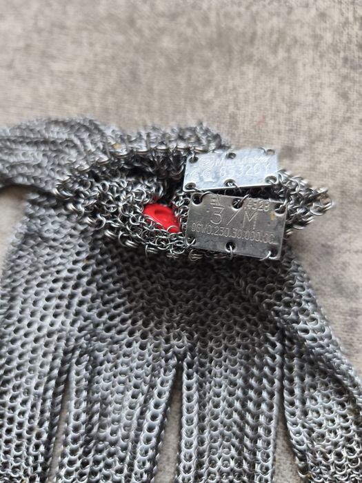 Rękawice metalowe