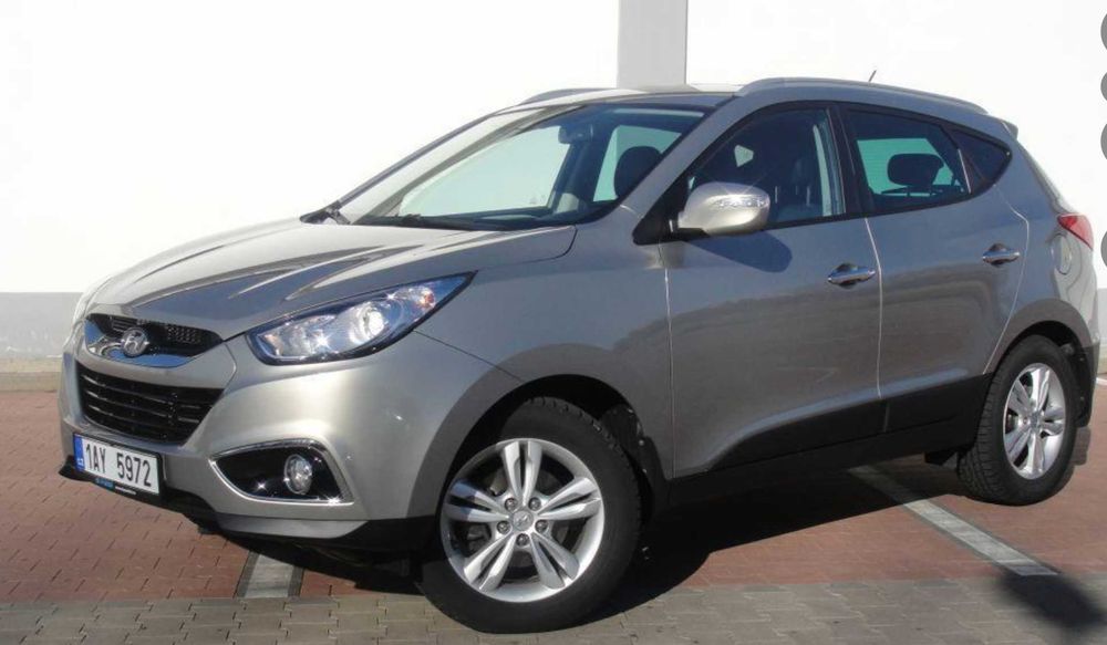 Запчастини Hyundai IX35 бензин 2010 .по запчастям (Разборка, шрот) б/у