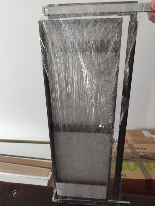 Complementos roupeiro IKEA TUDO por 150€.