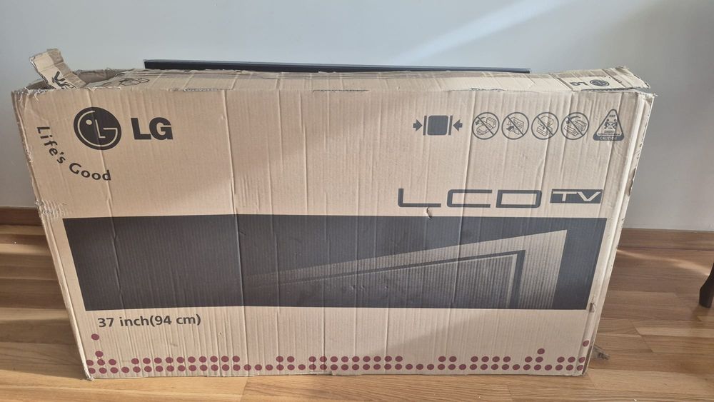 TV LG  Televisão LCD 37 polegadas 94 cm diagonal