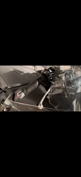 Mota CBR 1100 XX ( acidentada )