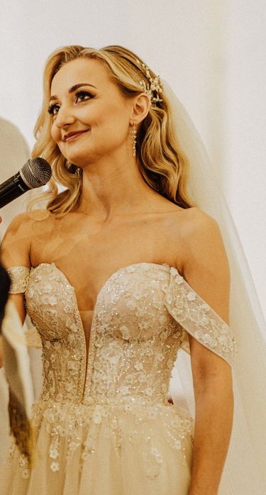 Suknia ślubna 34 XS Ria Tener kremowa