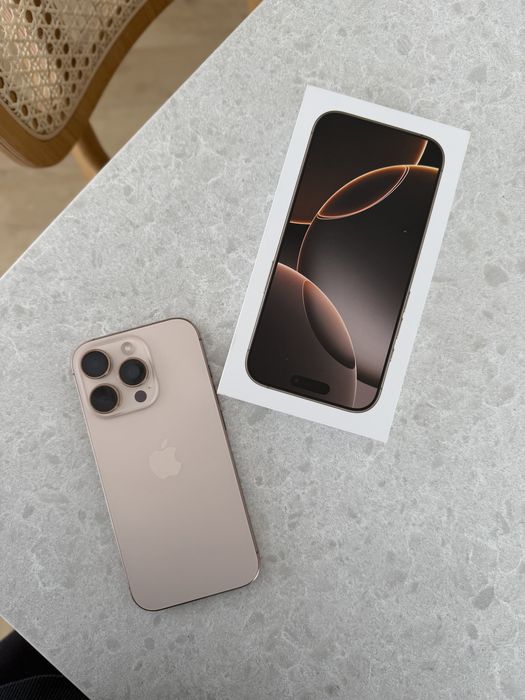 Iphone 16 Pro, 256GB, stan idealny, Desert Titanium