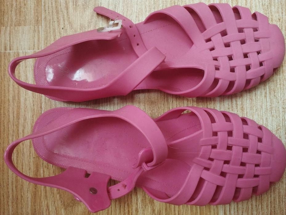 Крокси жіночі, босоніжки, 40 розмір