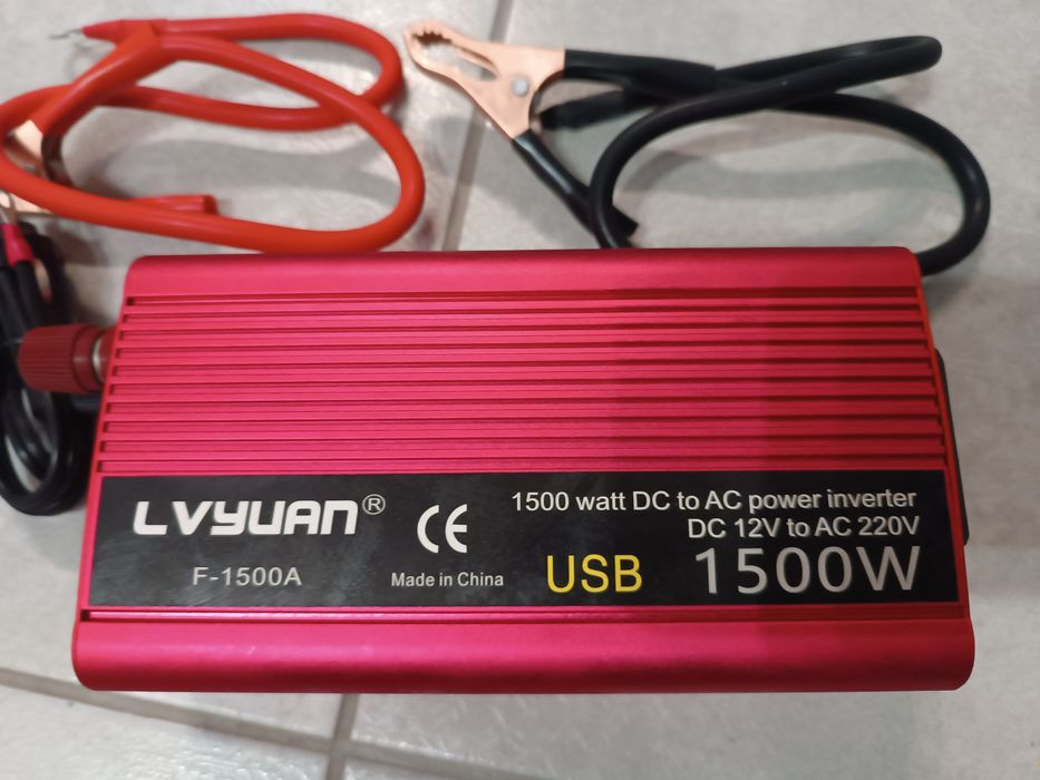Продам інвертор Автомобільний інвертор LVYUAN F-1500A / 12-220V DC-AC,