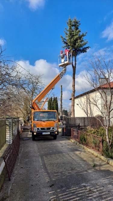 Wynajem, Podnośnik koszowy, zwyżka 22-30 m, montaż ozdób świątecznych