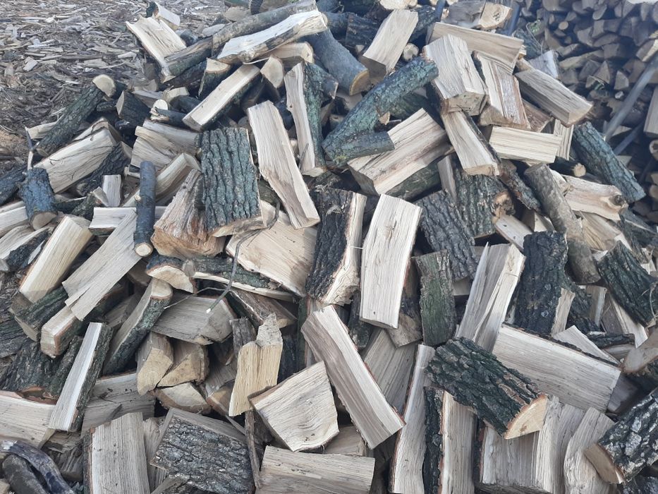 Продаж  дубових сухих дров