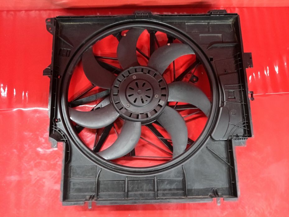 Вентилятор кондиционера BMW X3 F25 Диффузор Радиатора Моторчик БМВ Ф25