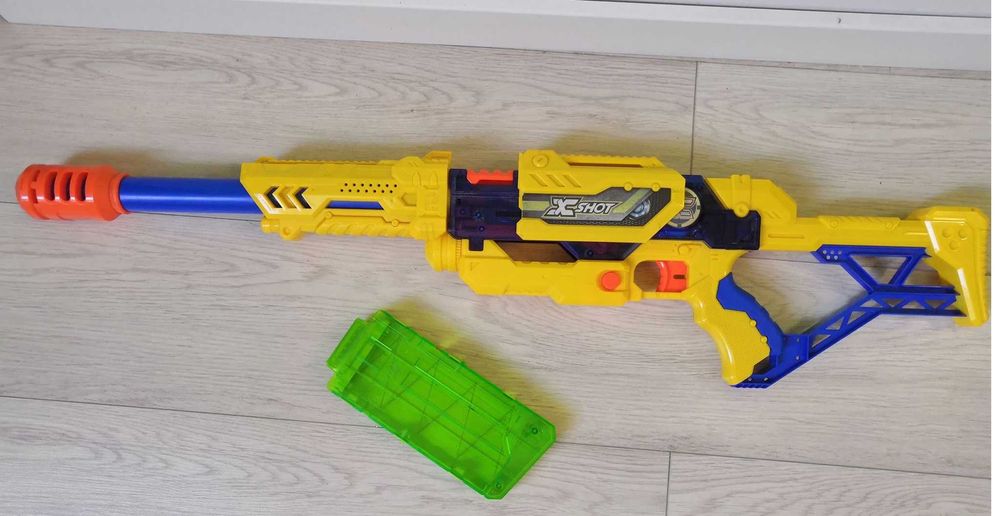 Karabin x-shot i n-STRIKE elite strongarm