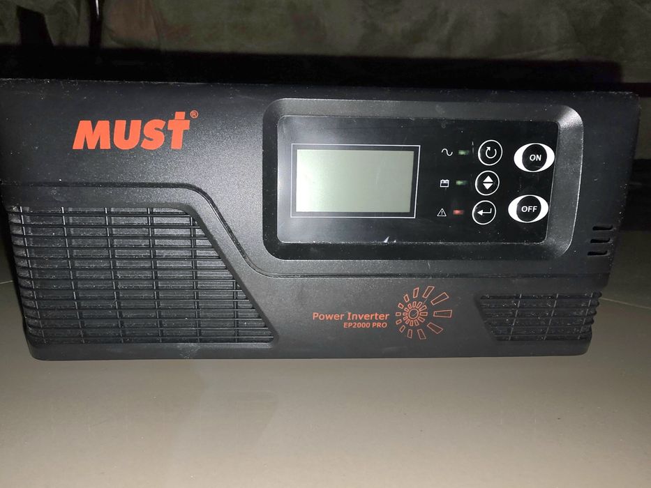 Інвертор  MUST  ЕР20-0б12 PRO з чистою синусоїдою
зарядним, ДБЖ, Must