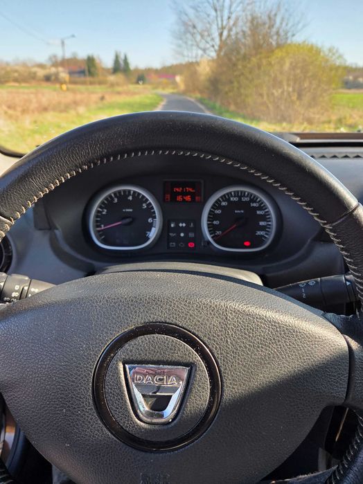 Dacia Duster 1.6 V16