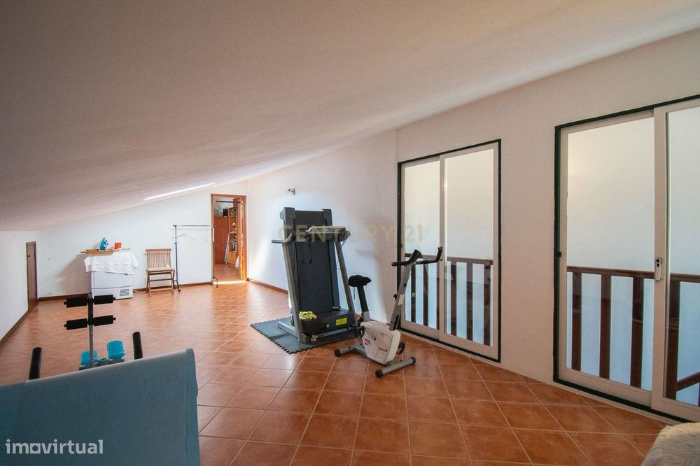 Apartamento T3 com Sótão na Casconha – Cernache, Coimbra