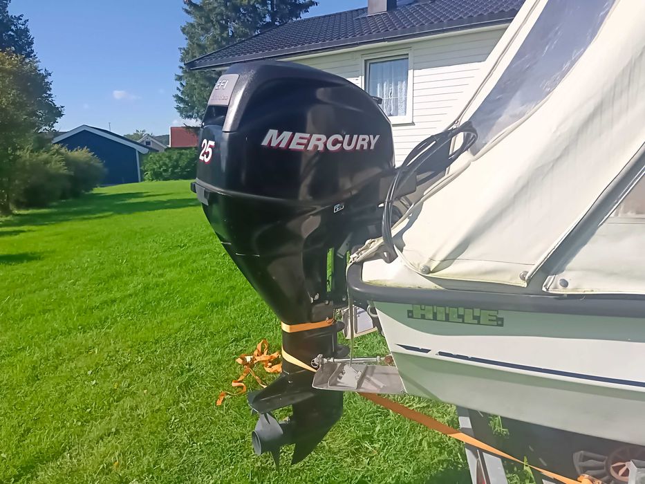 Łódź Hille Fischer 400 z silnikiem Mercury 25
