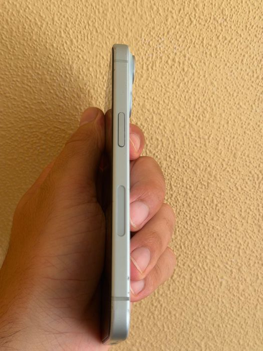 iPhone 15 blue 128 GB