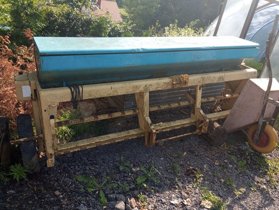 Sprzedam rozsiewacz  nawozów sulky x36