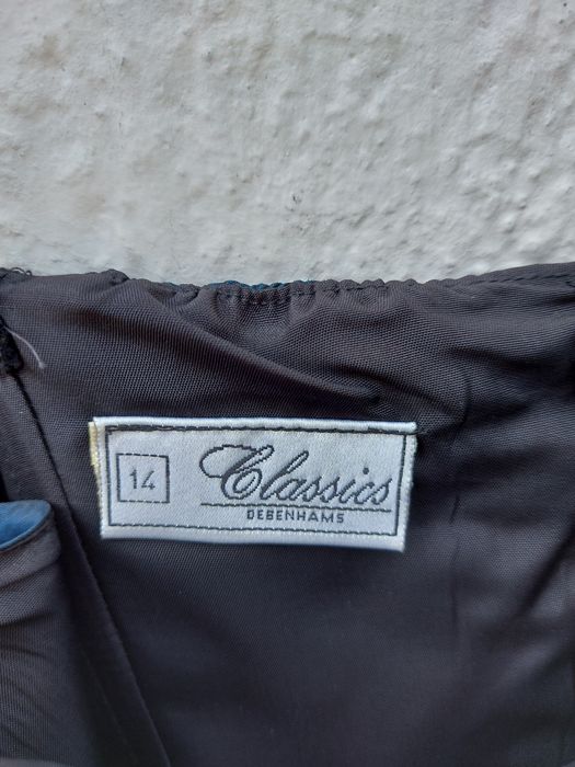 Sukienka na ramiączkach okazyjna midi