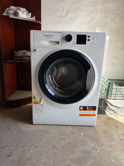 Máquina da roupa hotpoint