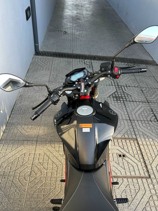 Benelli BN 125 ano 2025 como nova