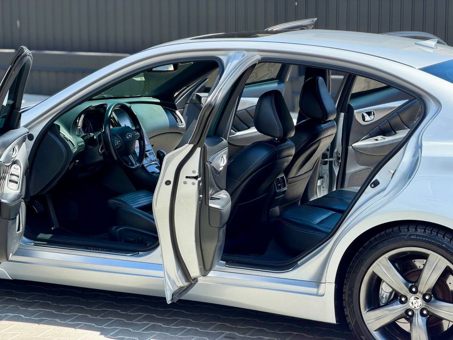 Infiniti Q50