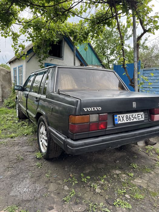 Продам Volvo 740 1986 року