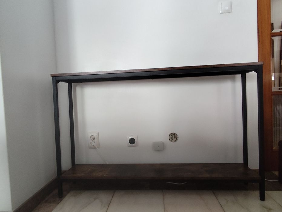 Aparador castanho -preto