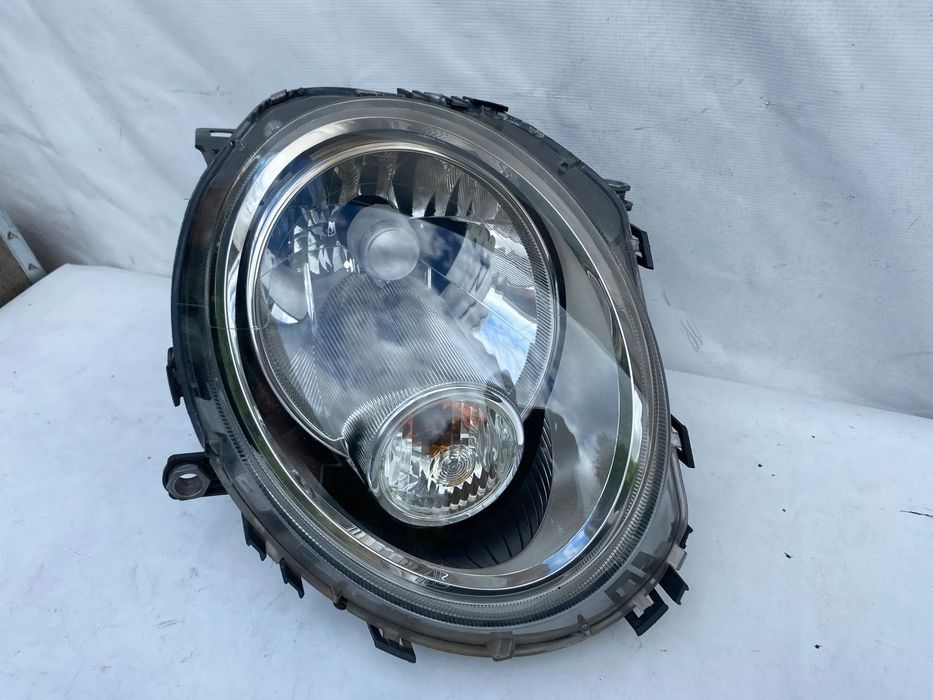 lampa MINI cooper R55 R56 prawa eu cała