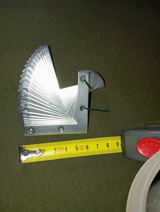 Kątowniki okienne,drzwiowe . narożnik