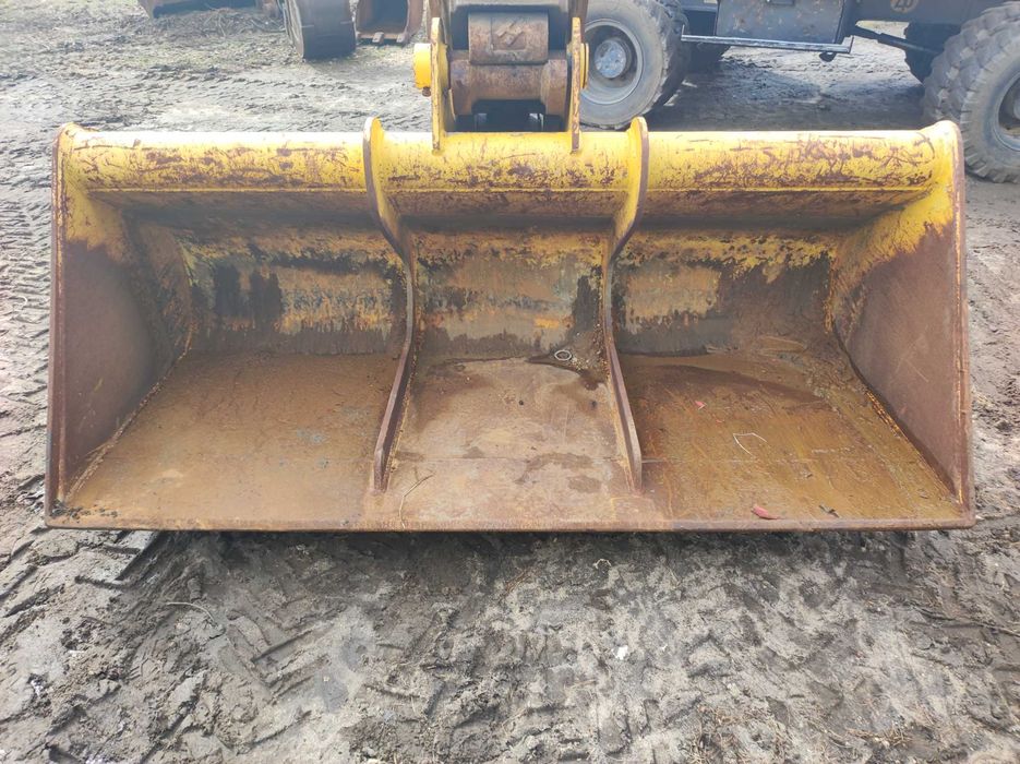 Łyżka skarpowa sztywna - 250 cm szerokości - JCB JS 260
