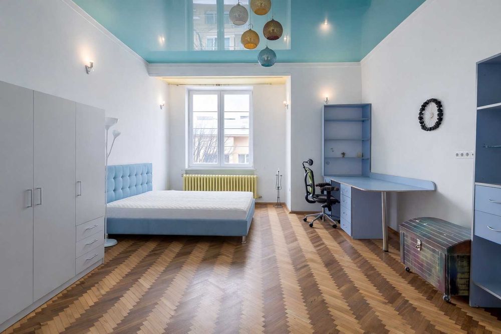 4-кімнатна квартира на продаж у Львові біля центру