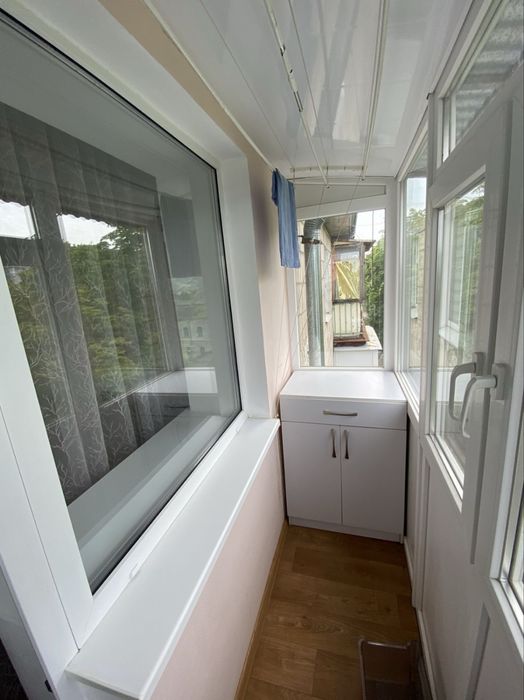 Продам 2х комнатную в центре ( Герасима Кондратьева)